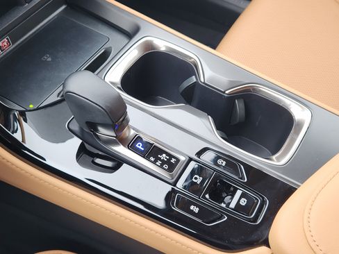 Certified 2025 Lexus NX 250 FWD w/ Premium Package image 24