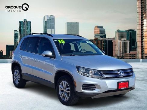 Used 2015 Volkswagen Tiguan S image 7