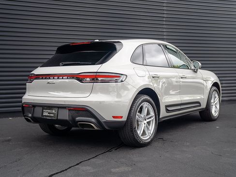 Certified 2026 Porsche Macan AWD/4WD image 28