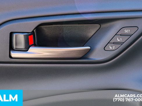 Used 2025 Toyota Crown Signia image 53