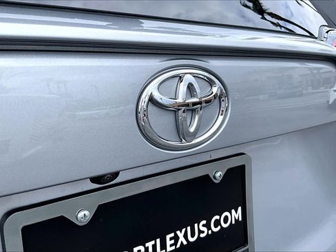 Used 2024 Toyota RAV4 XLE AWD/4WD image 29