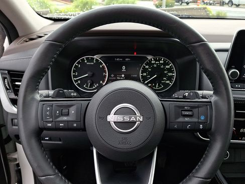 Used 2023 Nissan Rogue SL AWD/4WD image 21