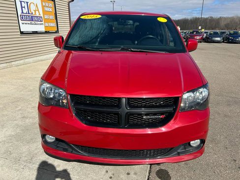 Used 2015 Dodge Grand Caravan SXT w/ Blacktop Package image 2