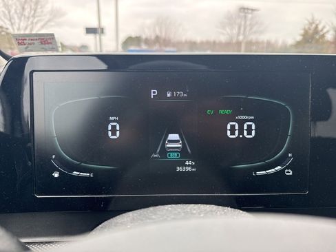 Used 2023 Kia Sportage LX image 10