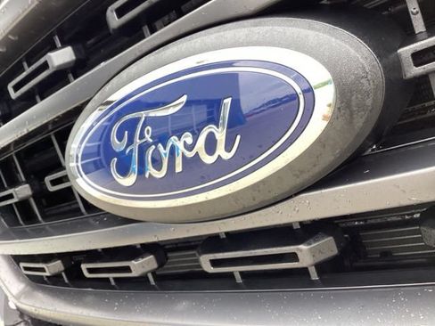 Used 2023 Ford F150 XLT w/ Equipment Group 302A High AWD/4WD image 4