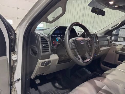 Used 2018 Ford F250 XL w/ STX Appearance Package AWD/4WD image 11