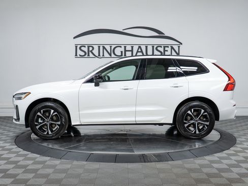 New 2026 Volvo XC60 B5 Core w/ Climate Package image 8