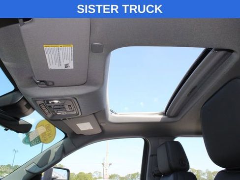 Used 2024 GMC Sierra 3500 Denali w/ Denali Reserve Package image 25