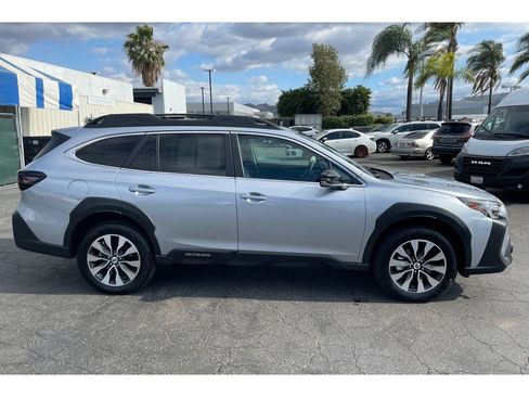 Certified 2025 Subaru Outback Limited AWD/4WD image 7