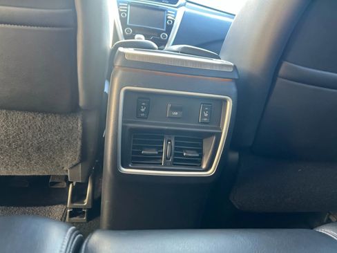 Used 2016 Nissan Murano Platinum image 17