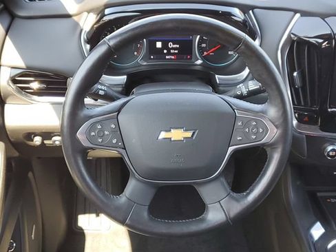 Used 2022 Chevrolet Traverse LT w/ LT Premium Package FWD image 34