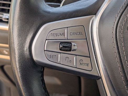 Used 2024 BMW X7 xDrive40i image 22