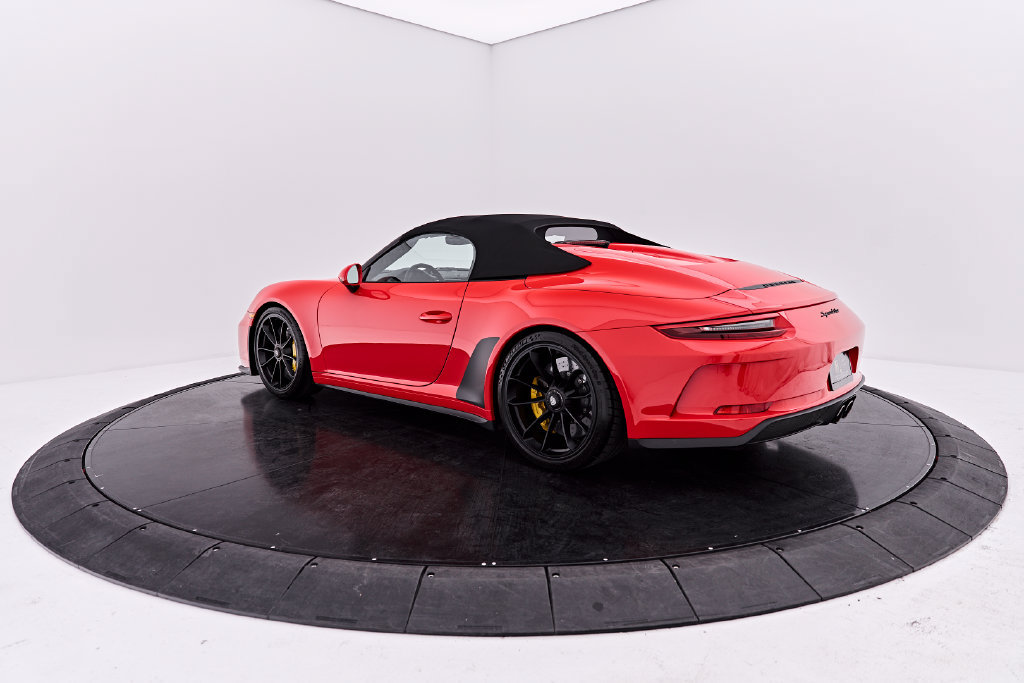 Used 2019 Porsche 911 Speedster w/ Chrono Package RWD image 10