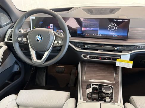 New 2026 BMW X5 xDrive50e w/ Premium Package AWD/4WD image 28