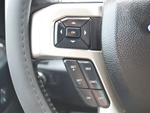 Used 2018 Ford F250 Lariat AWD/4WD image 26