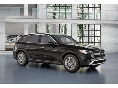Used 2023 Mercedes-Benz GLC 300 4MATIC image 12