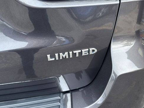 Used 2018 Jeep Grand Cherokee Limited image 7