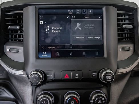 Used 2024 RAM 3500 Tradesman w/ Chrome Appearance Group image 28