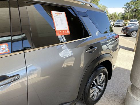 Used 2025 Nissan Pathfinder SL w/ Cargo Package AWD/4WD image 61