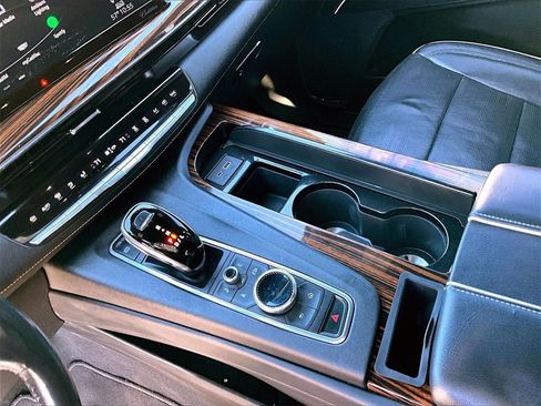 Used 2021 Cadillac Escalade Premium Luxury w/ Driver Assist Tech Package image 17