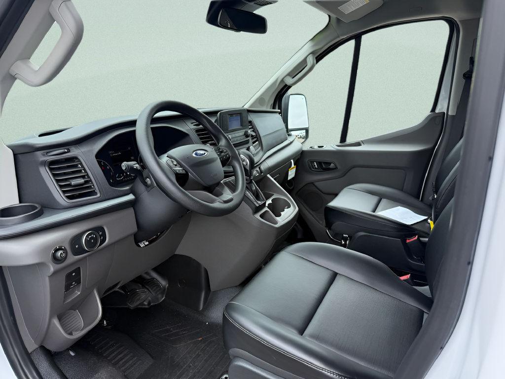 Used 2024 Ford Transit 150 Low Roof AWD w/ Exterior Upgrade Package image 4