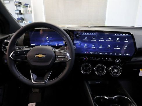 New 2026 Chevrolet Blazer EV LT image 10