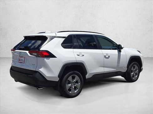 Used 2025 Toyota RAV4 XLE w/ Convenience Package FWD image 5