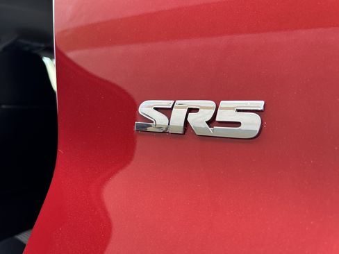 Used 2015 Toyota 4Runner SR5 image 15