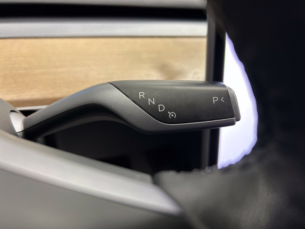 Used 2022 Tesla Model Y Performance AWD/4WD image 13