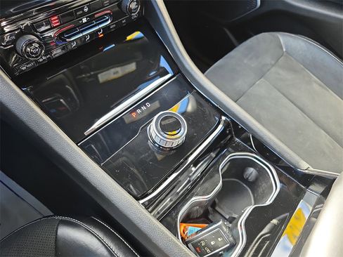 Used 2021 Jeep Grand Cherokee L Laredo image 30