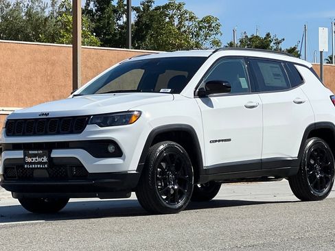New 2026 Jeep Compass Latitude image 8