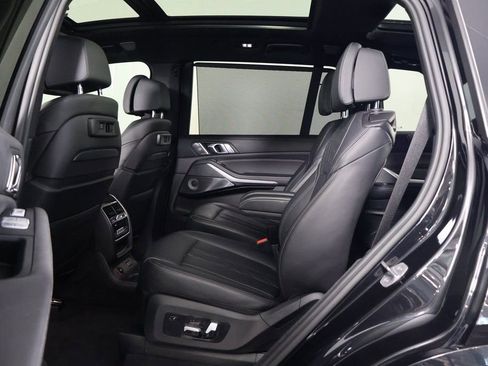 Used 2021 BMW ALPINA XB7 image 11