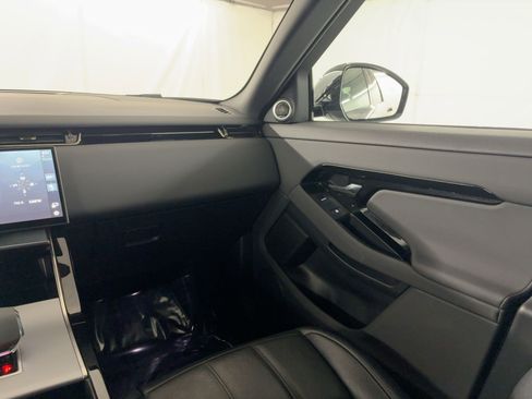Used 2024 Land Rover Range Rover Evoque S image 29