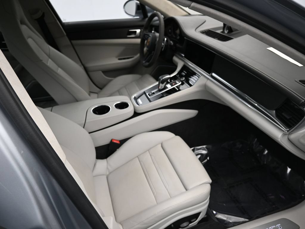 Certified 2022 Porsche Panamera GTS AWD/4WD image 11