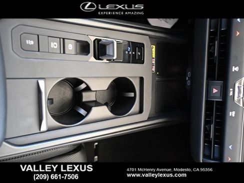 New 2026 Lexus ES 350e FWD image 8
