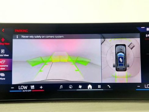 Used 2025 BMW X7 M60i AWD/4WD image 68