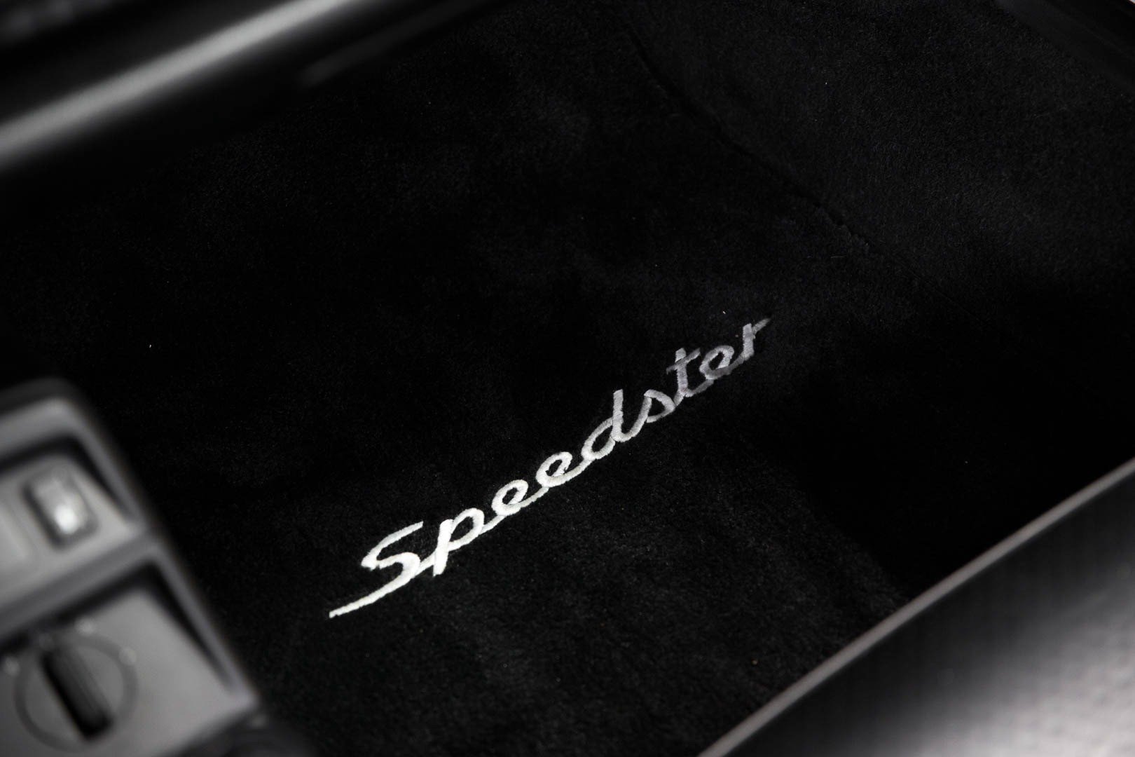 Used 1994 Porsche 911 Speedster RWD image 27