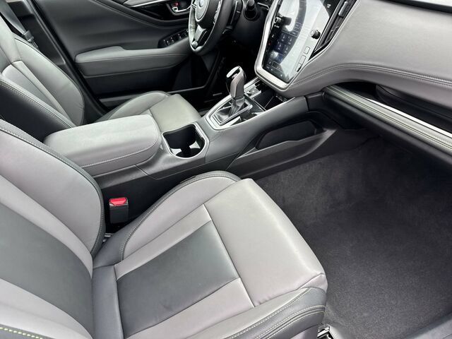Certified 2025 Subaru Outback Onyx Edition AWD/4WD image 19