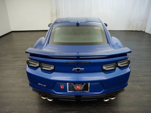 Used 2022 Chevrolet Camaro ZL1 RWD image 15