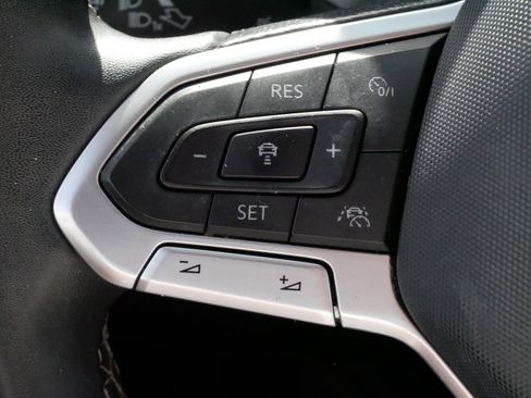 Used 2022 Volkswagen Taos SE AWD/4WD image 26