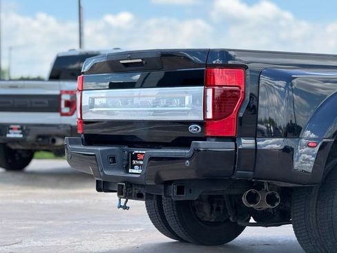 Used 2021 Ford F450 Platinum w/ FX4 Off-Road Package AWD/4WD image 11