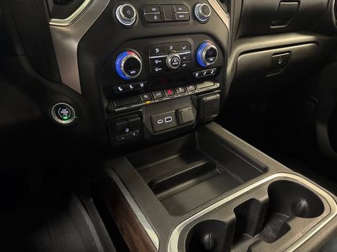 Used 2021 GMC Sierra 1500 SLT RWD image 16