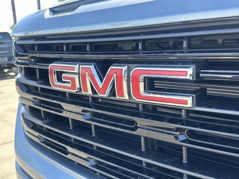 New 2026 GMC Sierra 1500 Elevation image 32