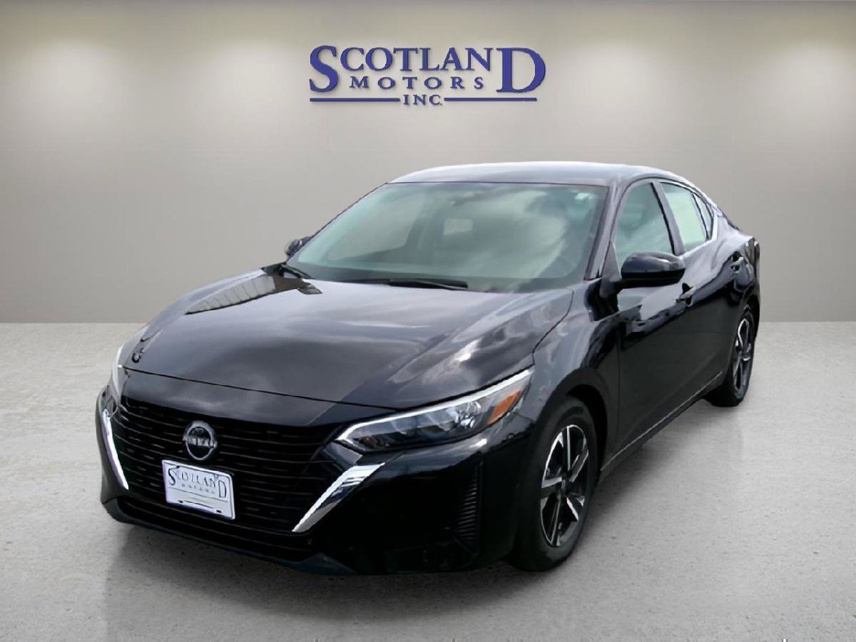 Used 2024 Nissan Sentra SV FWD image 2