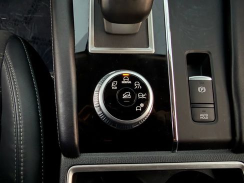 Used 2023 Mitsubishi Outlander ES image 26