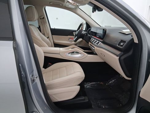 Used 2022 Mercedes-Benz GLS 450 4MATIC image 37