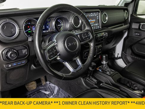 Used 2023 Jeep Wrangler Unlimited Sahara w/ Cold Weather Group AWD/4WD image 5