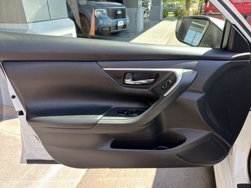 Used 2017 Nissan Altima 2.5 S w/ Power Driver Seat Package FWD image 14