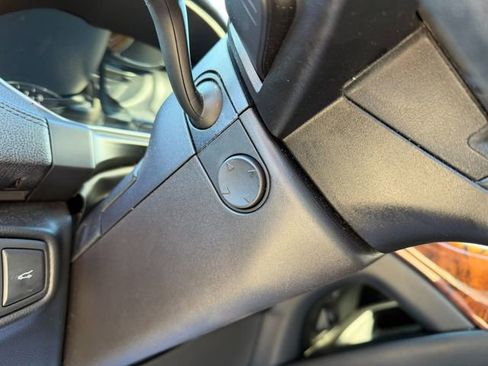 Used 2016 Lincoln MKX Select image 33