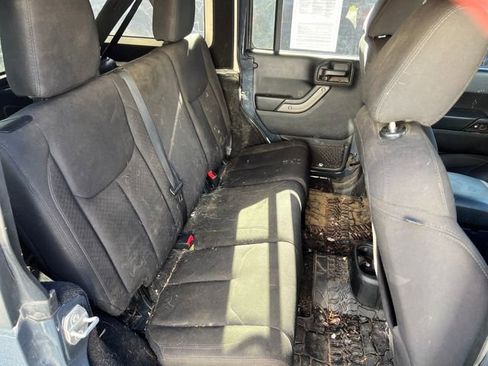 Used 2018 Jeep Wrangler Unlimited Sport S image 20